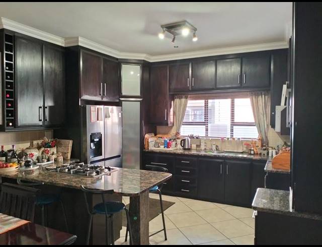 4 BEDROOM HOUSE FOR SALE IN VANDERBIJLPARK SE 8